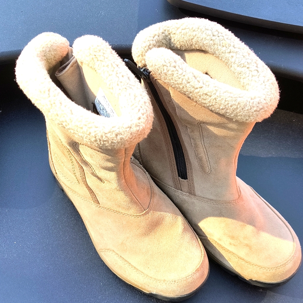 Sorel boots Size 8.5 women's